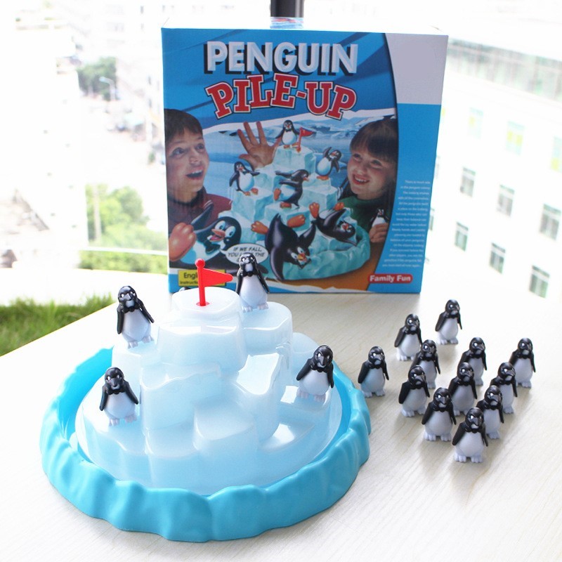 IJsberg Gestapelde Pinguïn Eve - Board Game Saboteur recensie en prijs